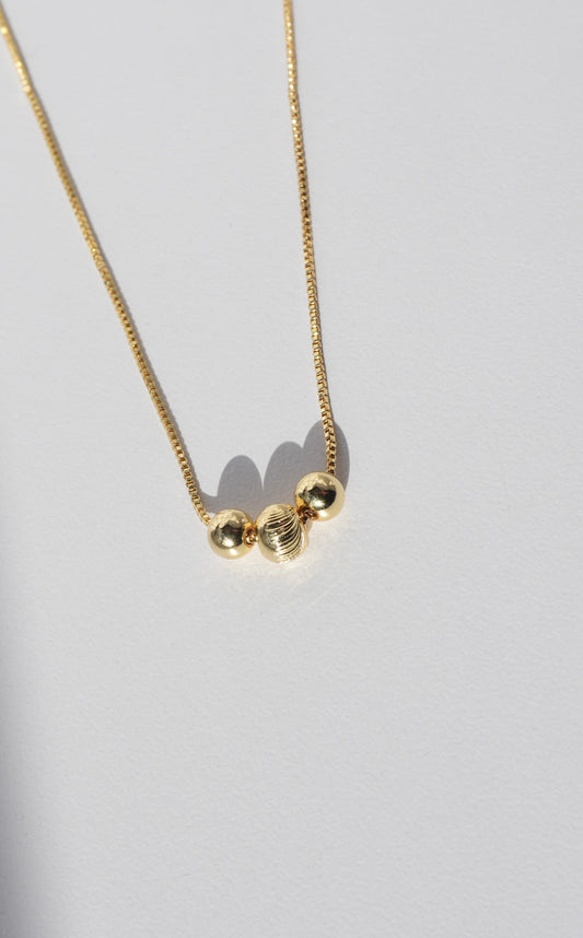 Collar Trois Sphères 💛✨