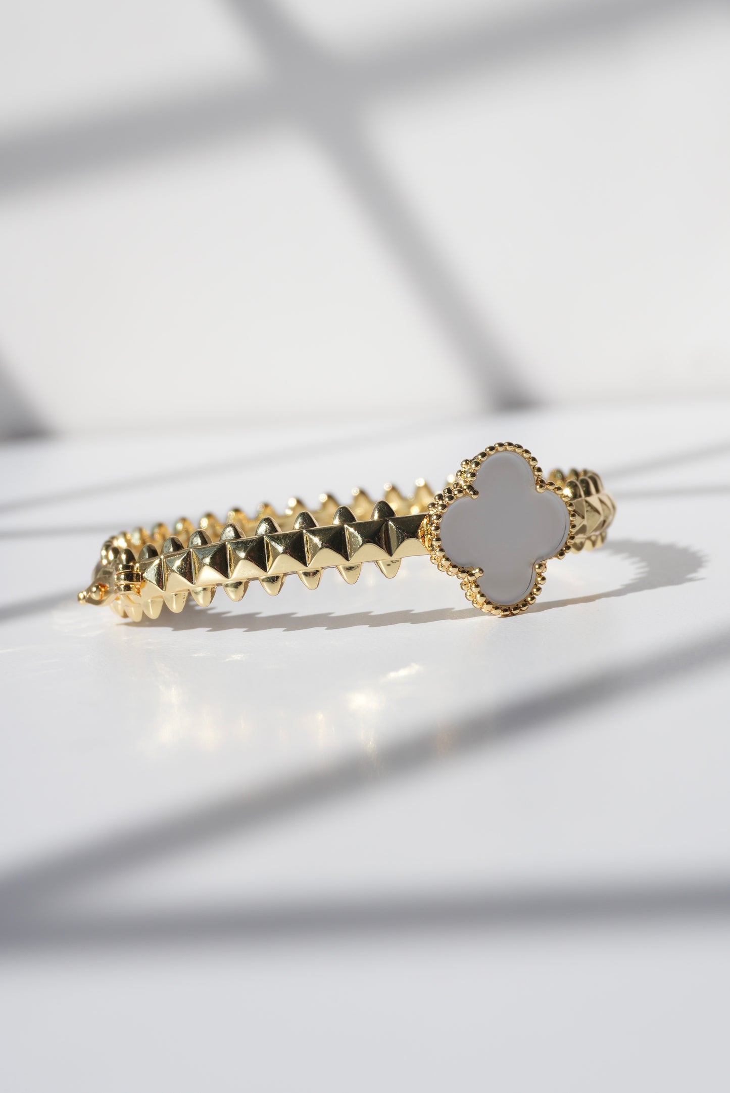 Brazalete Neo Clover