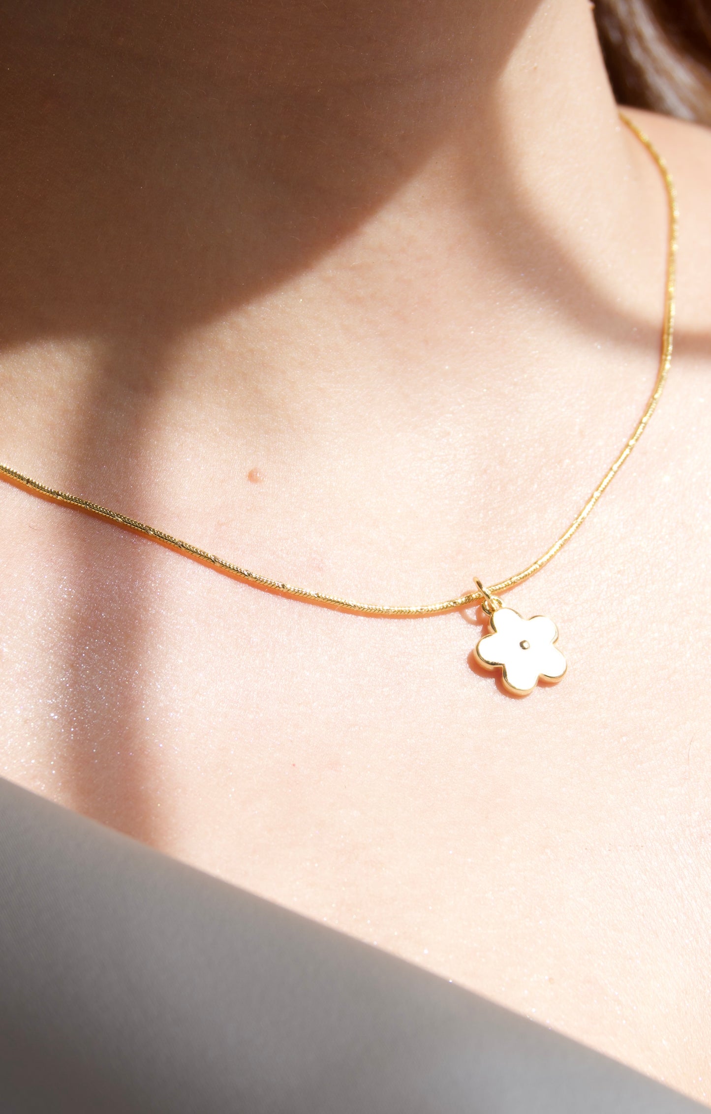 Collar Fleur Blanche 🤍✨