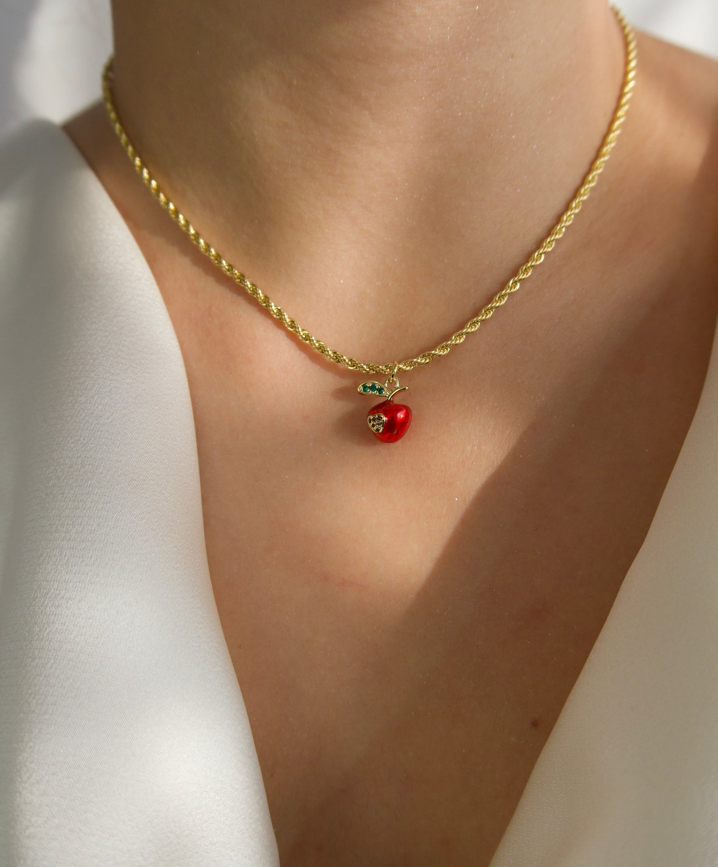 Collar Apple 🍎✨