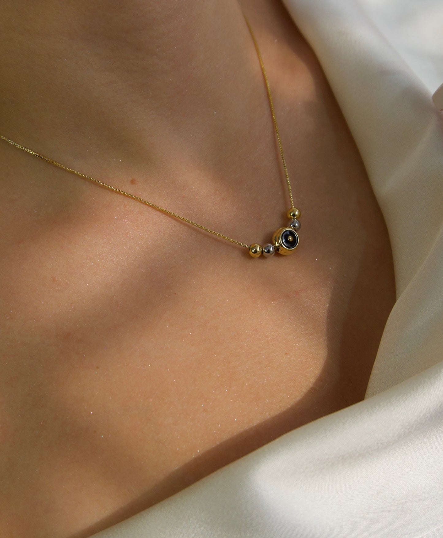 Collar Eclipse Bicolor 🖤✨