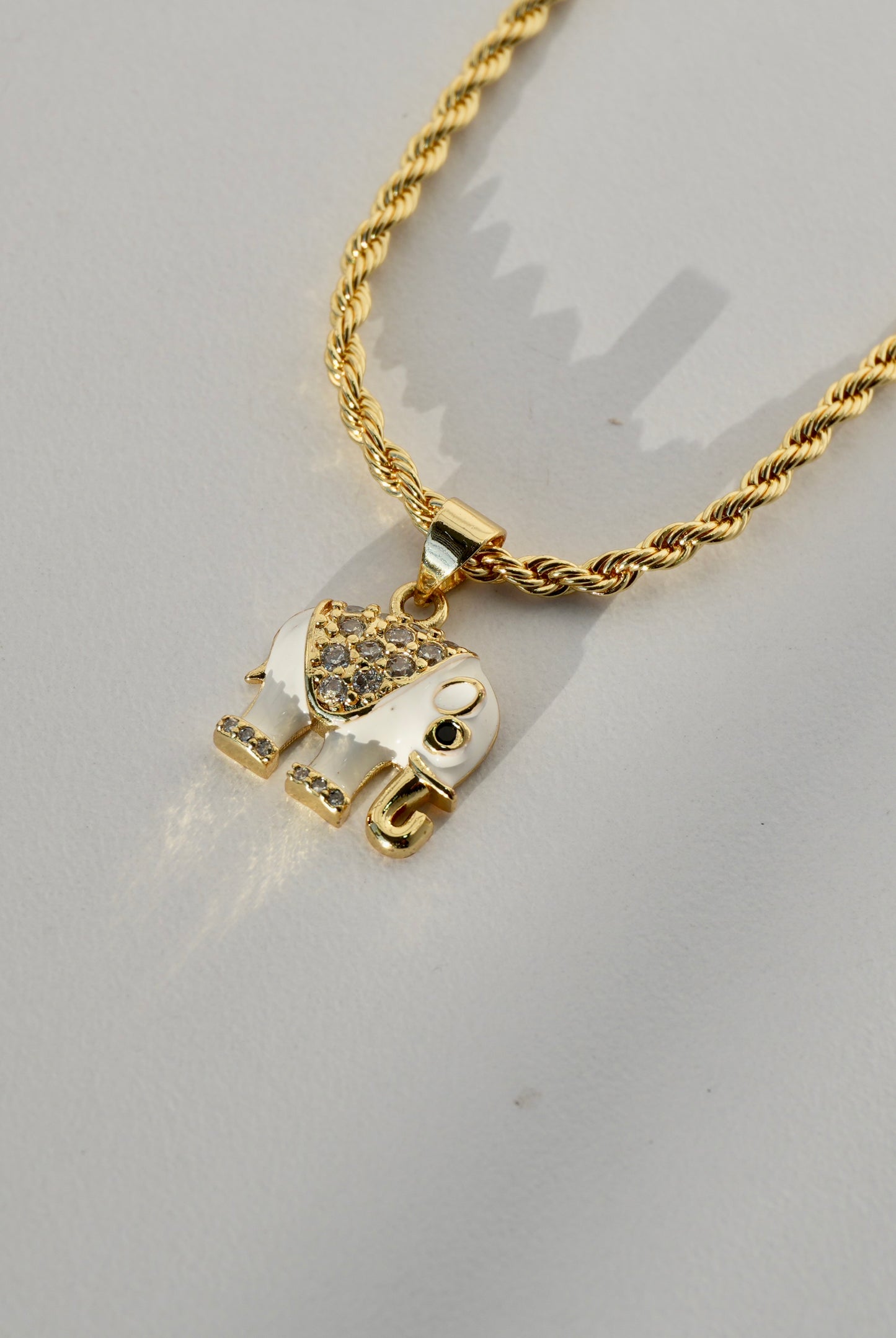 Collar Elefante White 🐘✨