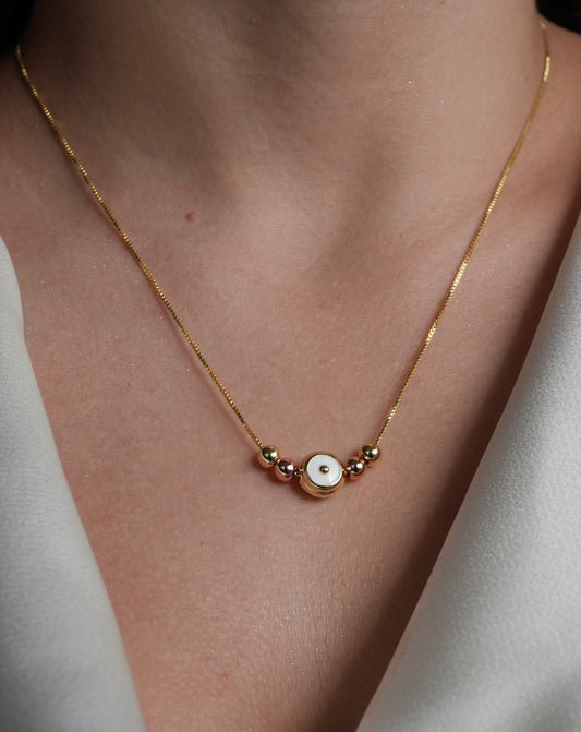 Collar Talismán Lumière Tricolor 🤍✨